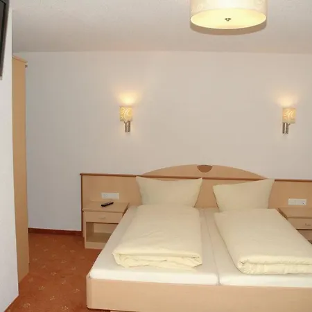 Apparthaus Zum Zegger ノイシュティフト・イム・シュトゥーバイタール