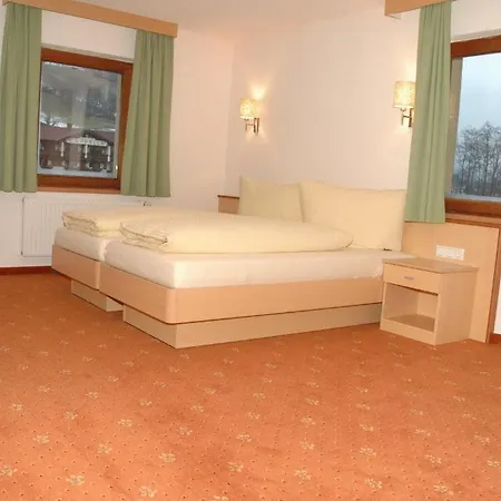 Appartementhaus Zum Zegger * Neustift im Stubaital